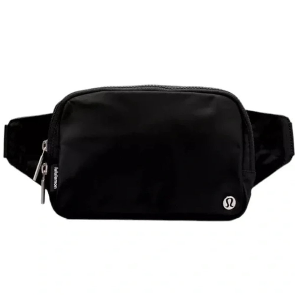 LULULEMON Large Everywhere Bag Black Pack Belt Bag- NEW WITH TAGS!